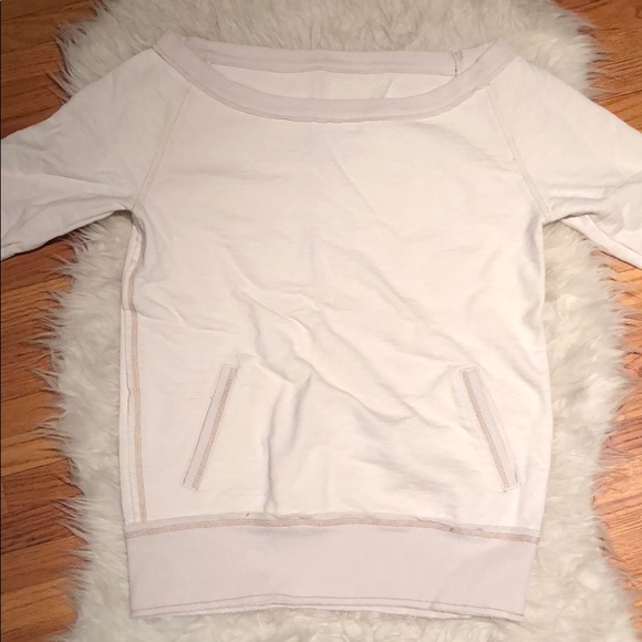 GAP Sweaters - Cream cotton sweater with pockets